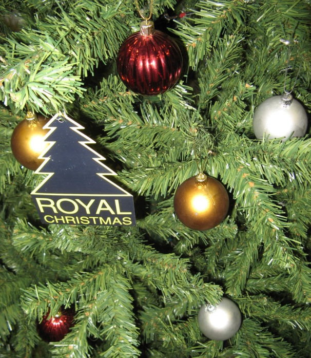  Royal Christmas Promo Tree Standard hinged 29150 (150) 000039979