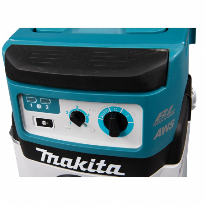   Makita DVC867LZX4