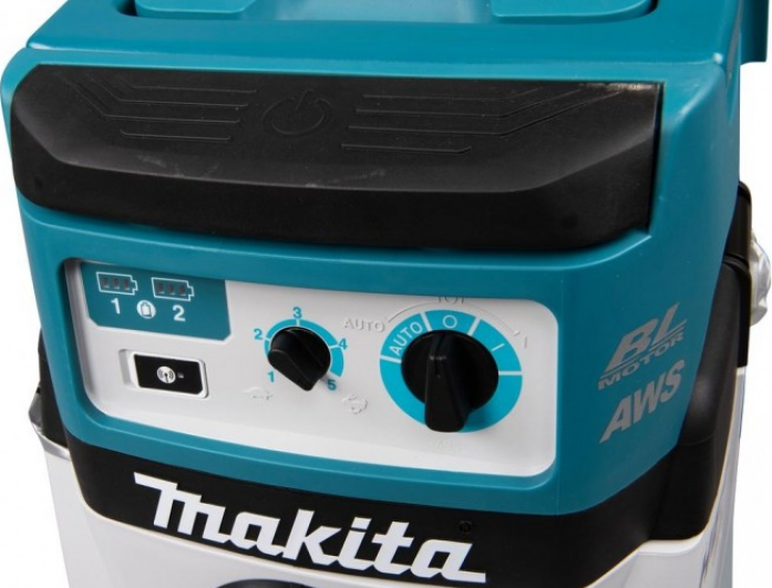   Makita DVC157LZX3