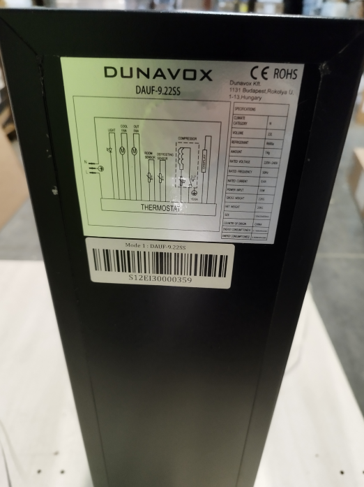    Dunavox DAUF-9.22SS (  )